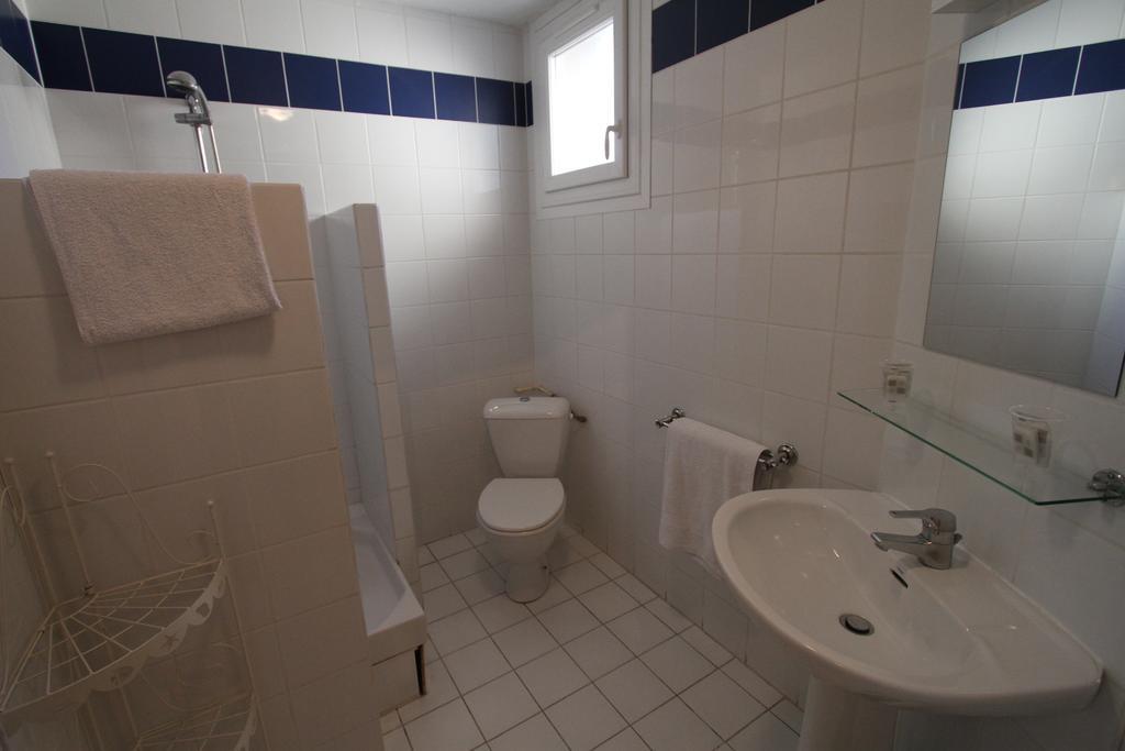 Le Provencal Hotell Tarascon Eksteriør bilde