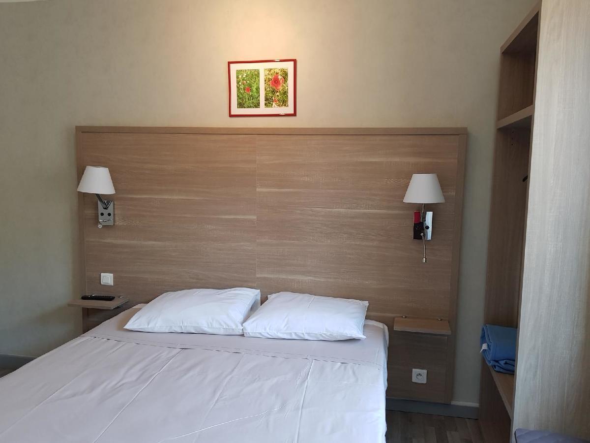Le Provencal Hotell Tarascon Eksteriør bilde