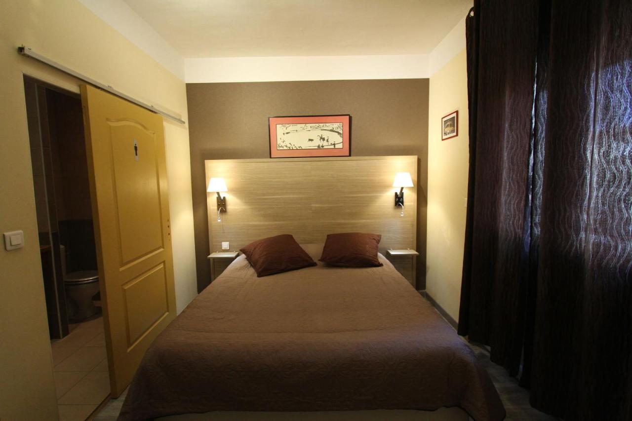 Le Provencal Hotell Tarascon Eksteriør bilde