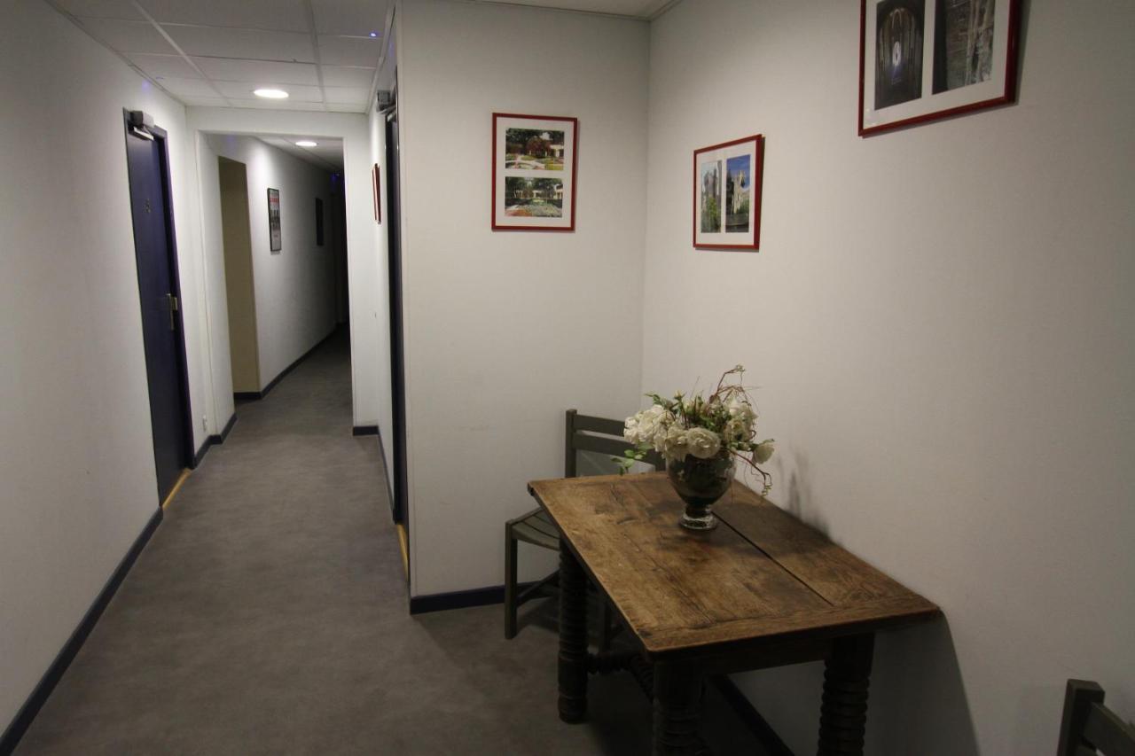 Le Provencal Hotell Tarascon Eksteriør bilde