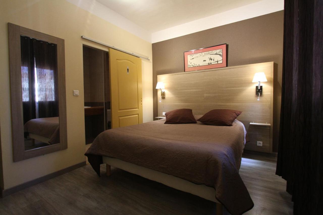 Le Provencal Hotell Tarascon Eksteriør bilde