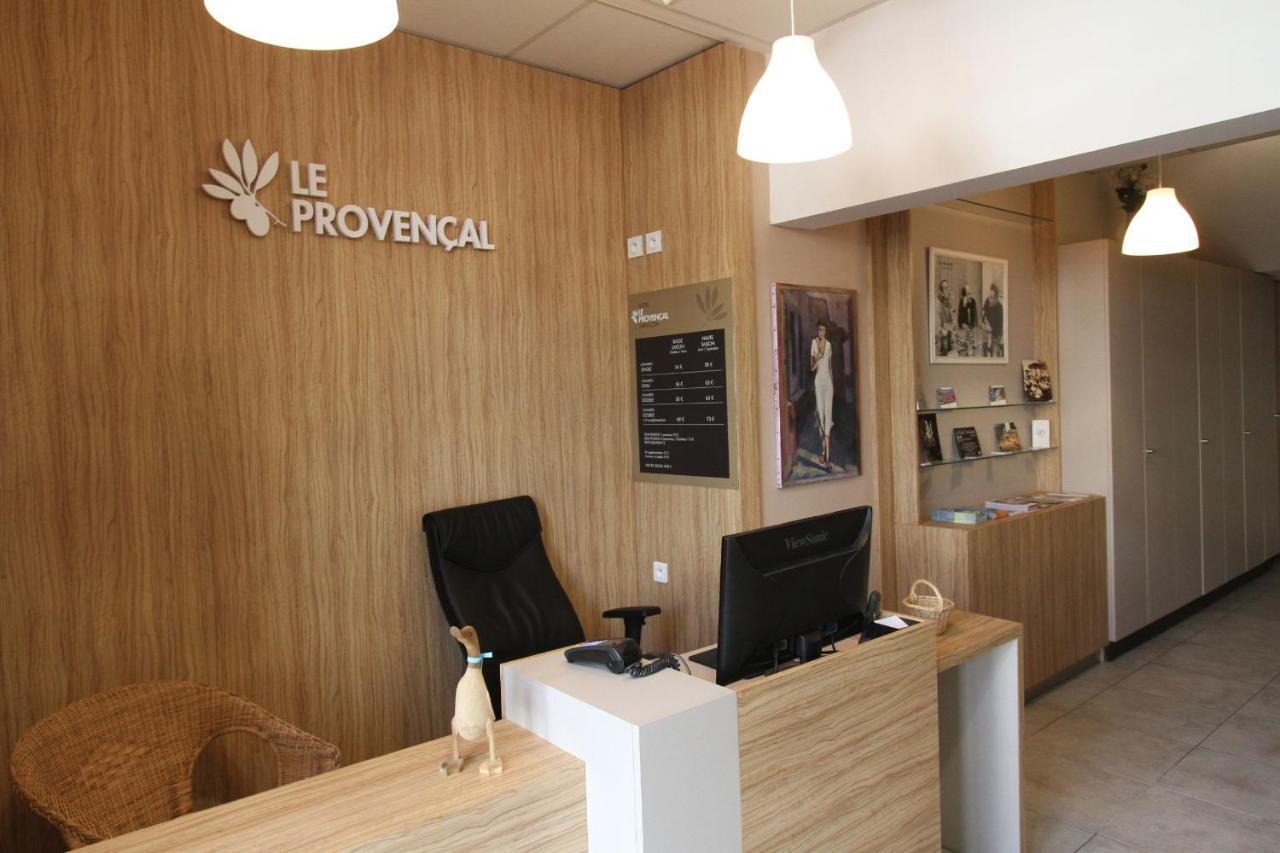Le Provencal Hotell Tarascon Eksteriør bilde